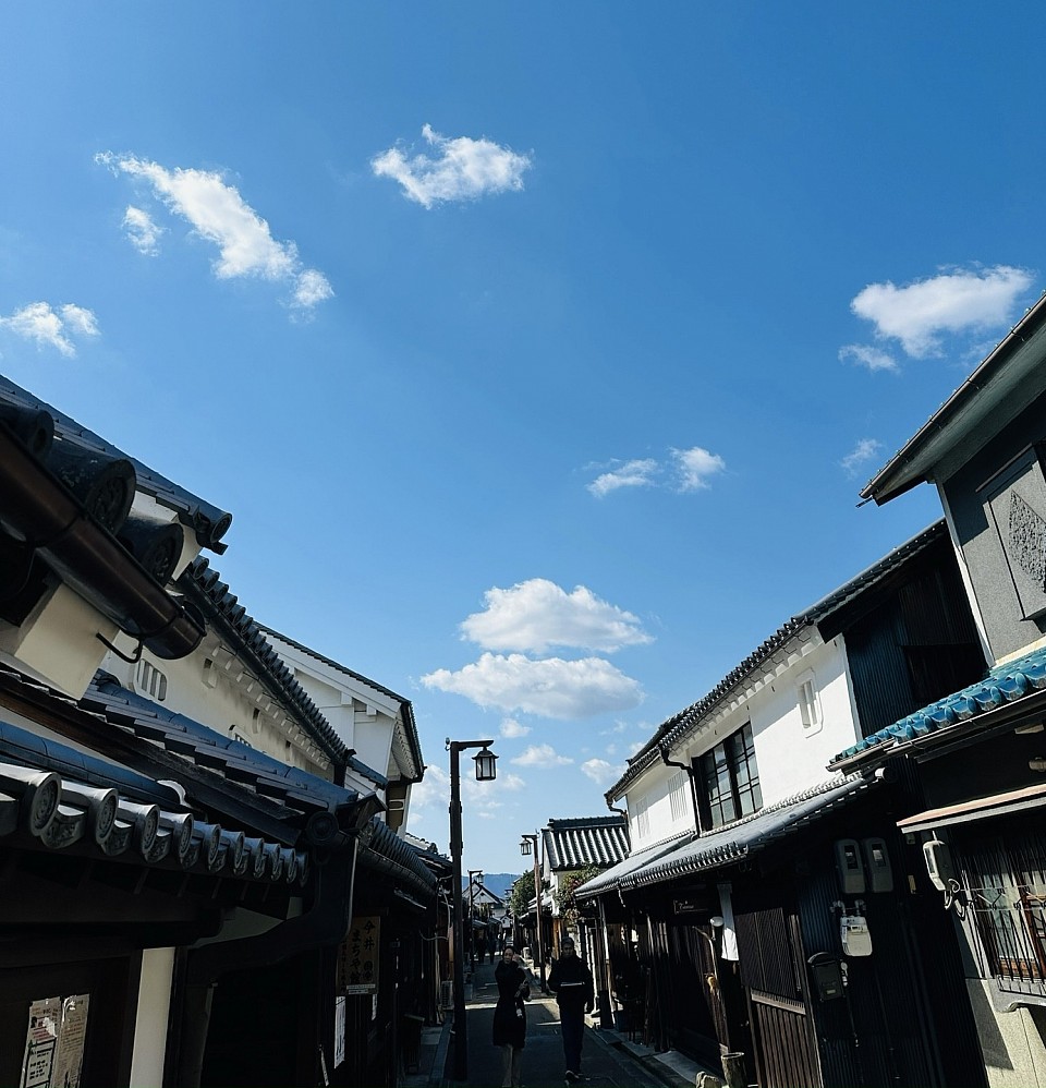 す
